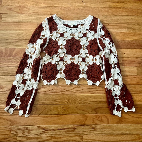 Rebellion Again Tops - Crochet long sleeve crop top - Size XS